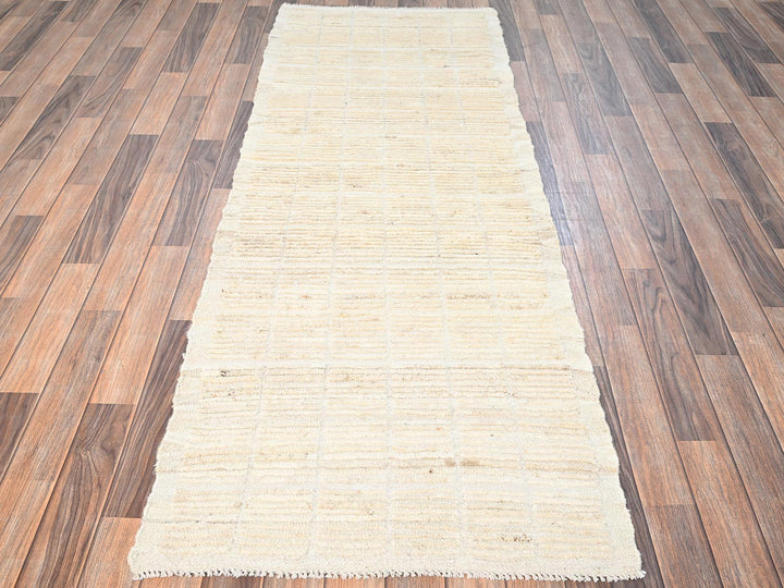 2'8" x 7'6" New Hand Knotted Ivory Wool Runner Oriental Rug - MOA1021767