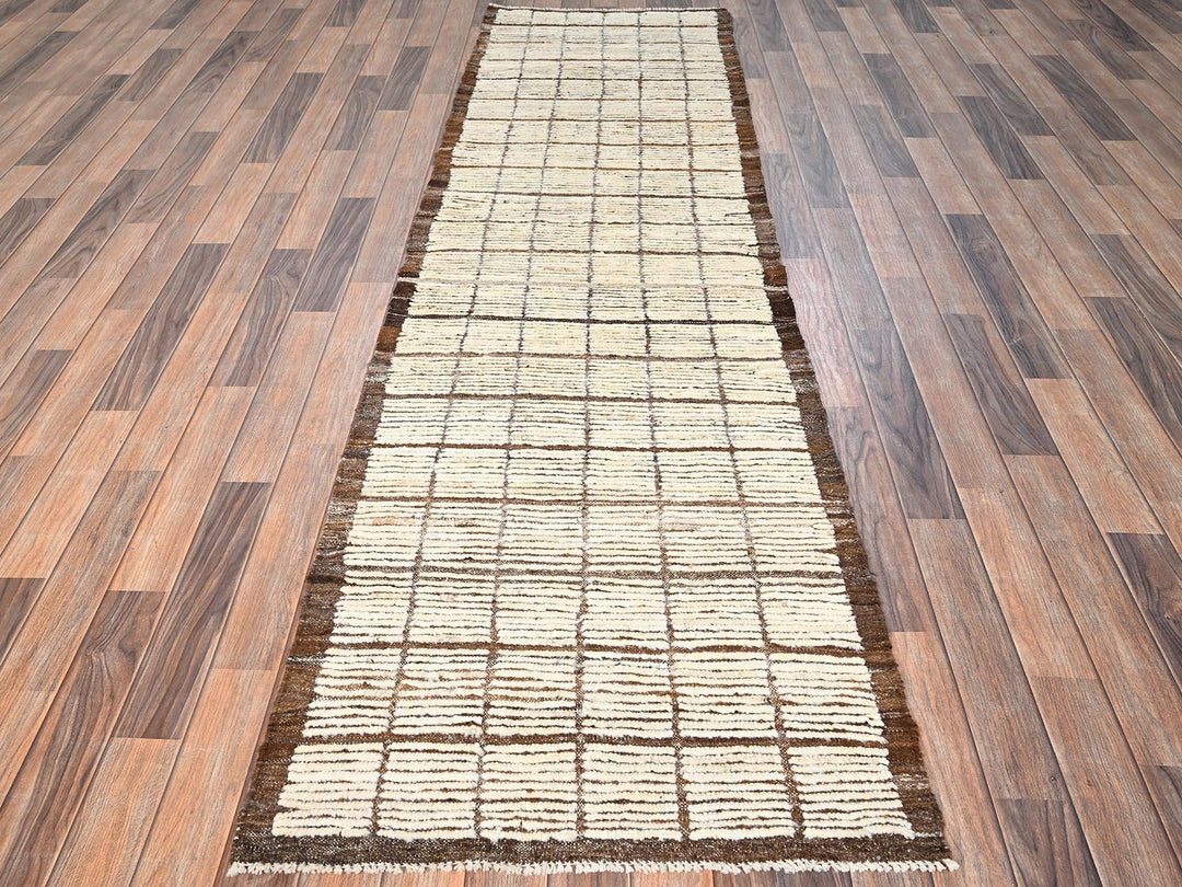 2'8" x 9'6" New Hand Knotted Ivory Wool Runner Oriental Rug - MOA1021770