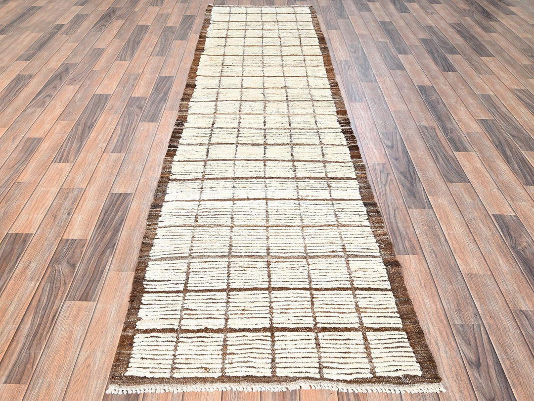 2'8" x 9'5" New Hand Knotted Ivory Wool Runner Oriental Rug - MOA1021771