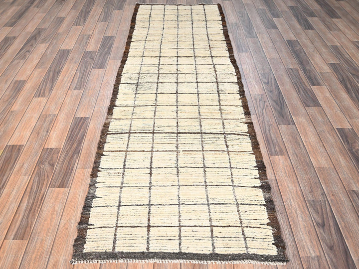 2'7" x 7'10" New Hand Knotted Ivory Wool Runner Oriental Rug - MOA1021772