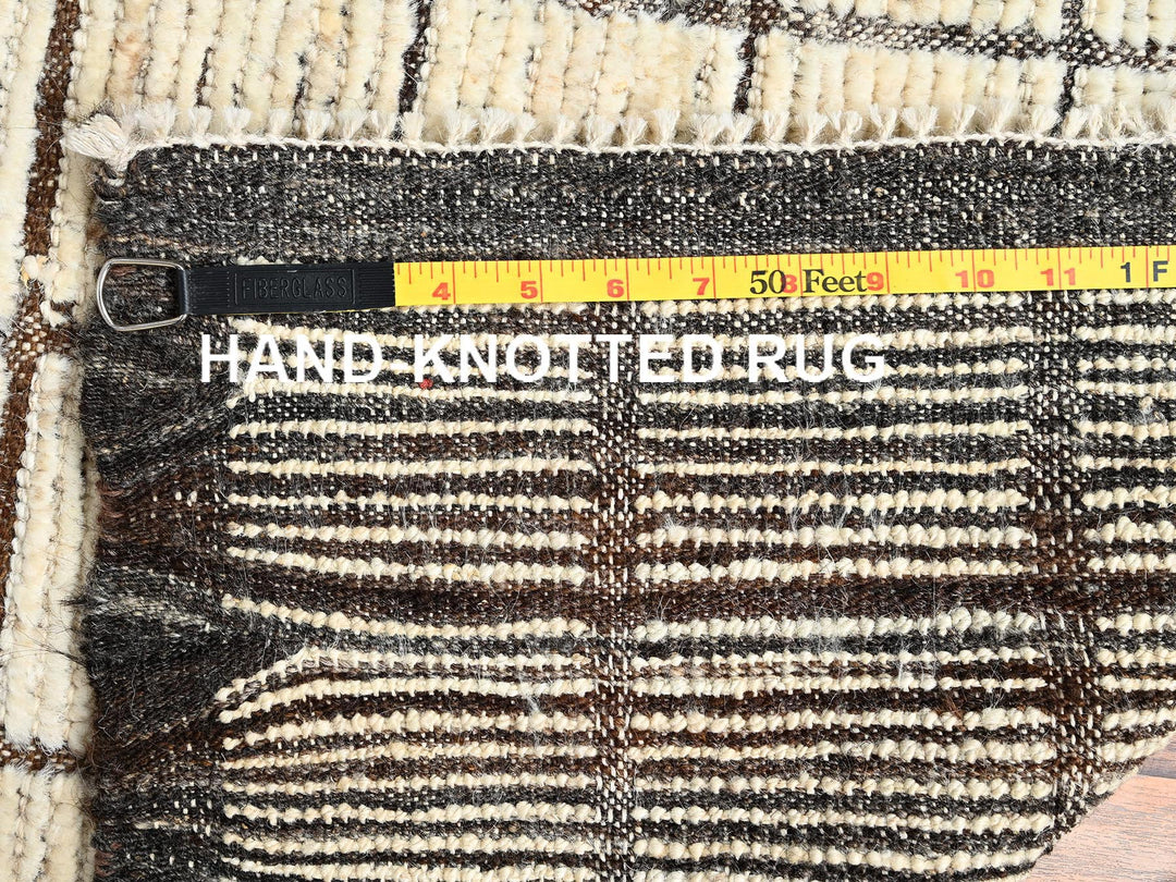 2'7" x 7'10" New Hand Knotted Ivory Wool Runner Oriental Rug - MOA1021772