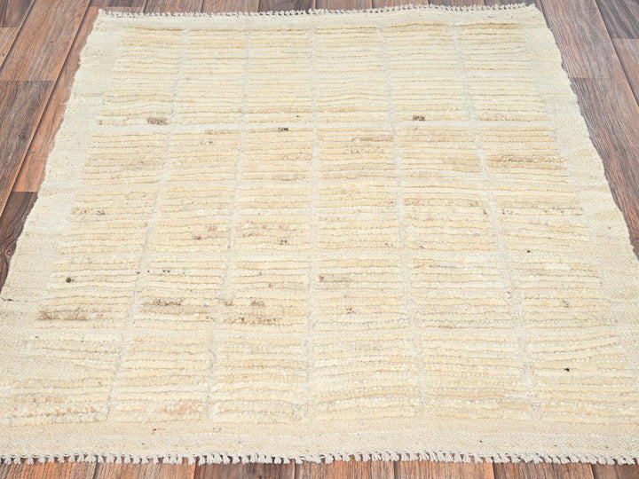 2'5" x 2'9" New Hand Knotted Ivory Wool Rectangle Oriental Rug - MOA1021780