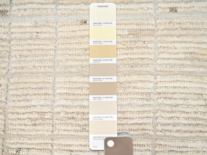 2'5" x 2'9" New Hand Knotted Ivory Wool Rectangle Oriental Rug - MOA1021780