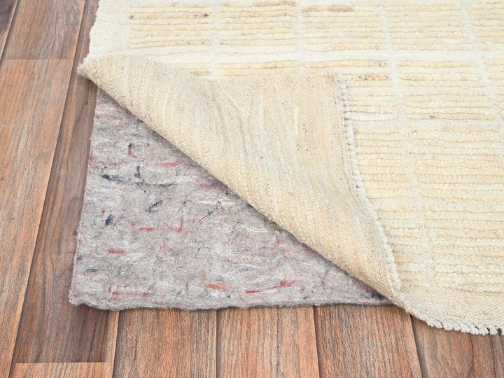 2'3" x 2'9" New Hand Knotted Ivory Wool Rectangle Oriental Rug - MOA1021781