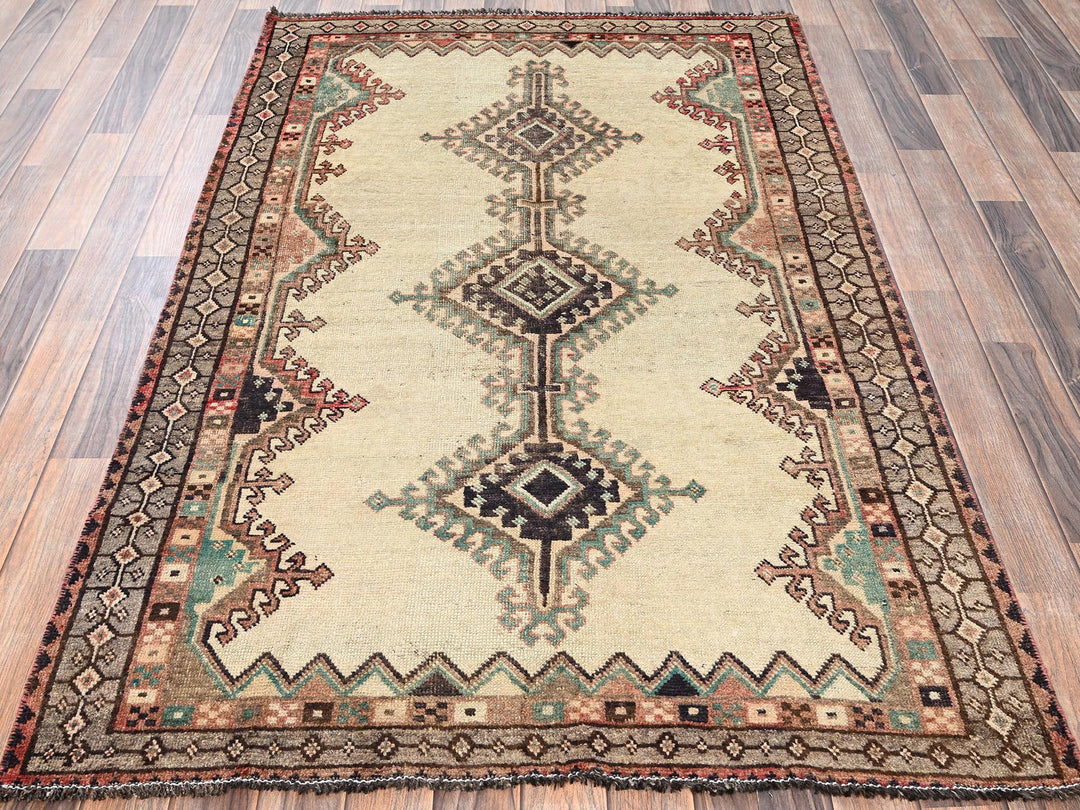 4'0" x 6'4" Vintage Hand Knotted Ivory Wool Rectangle Oriental Rug - MOA1021809