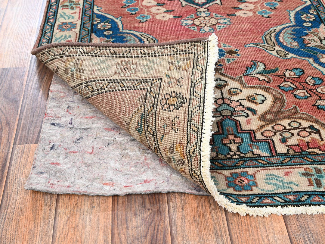 2'9" x 11'1" Vintage Hand Knotted Pink Wool Runner Oriental Rug - MOA1021859