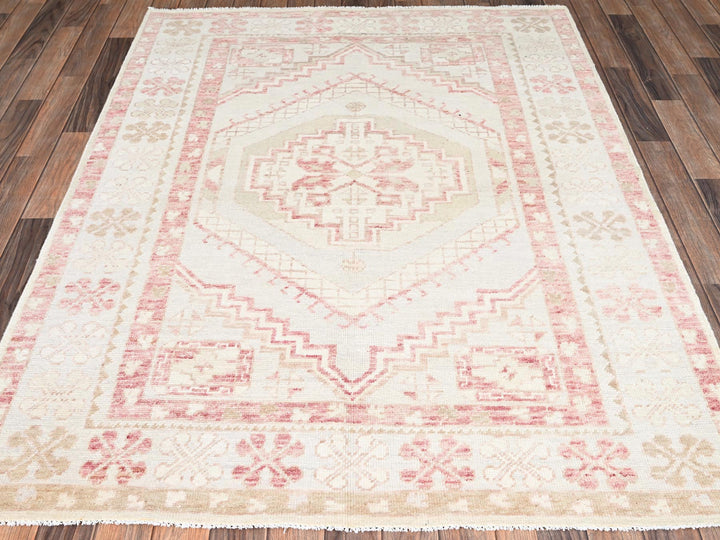 4'10" x 6'8" New Hand Knotted Grey Wool Rectangle Oriental Rug - MOA1021982