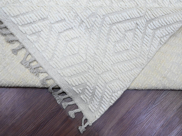 9'10" x 14'1" New Hand Knotted Ivory Wool Rectangle Oriental Rug - MOA10220080