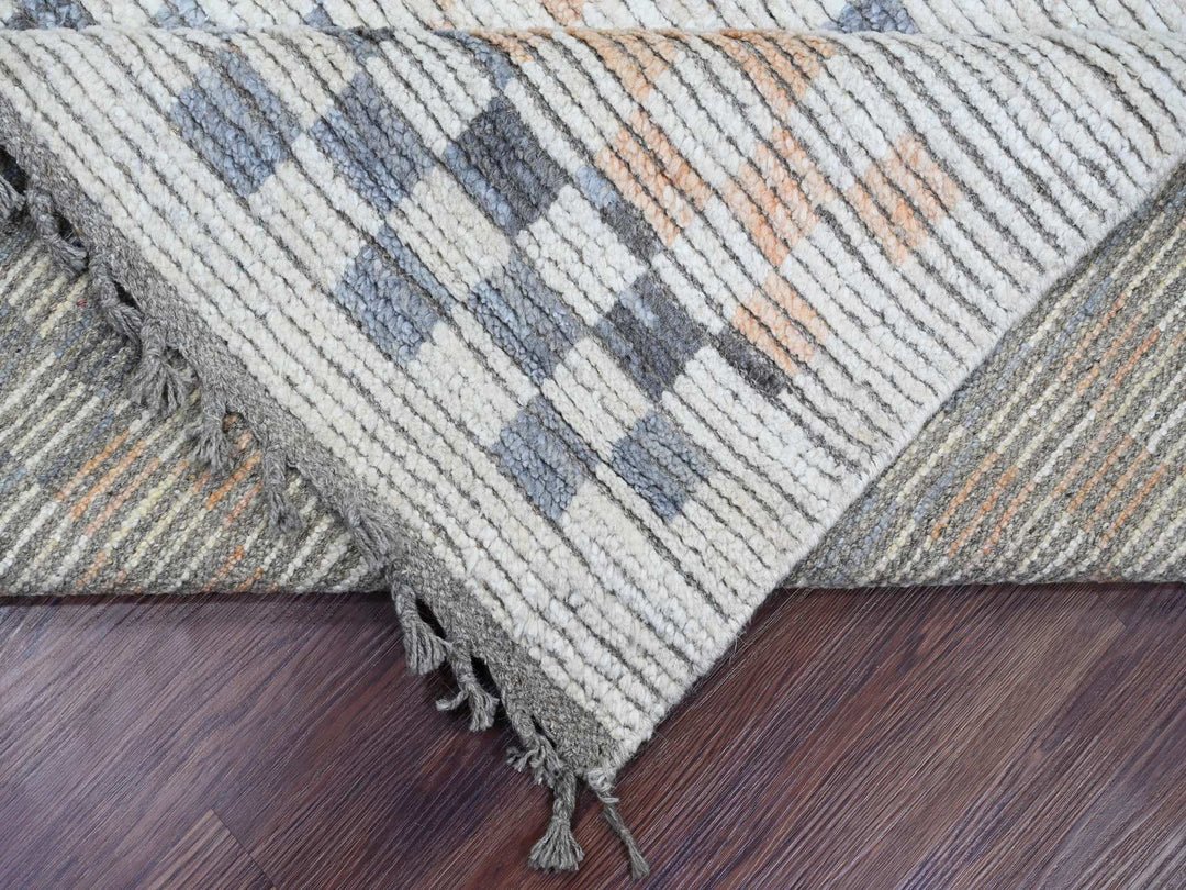 8'1" x 10'5" New Hand Knotted Ivory Wool Rectangle Oriental Rug - MOA10220151