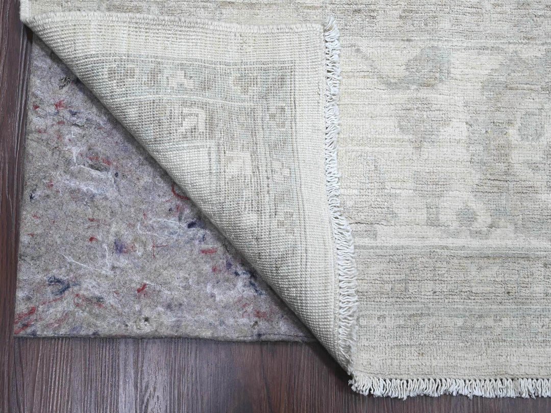 9'11" x 13'8" New Hand Knotted Ivory Wool Rectangle Oriental Rug - MOA10220185