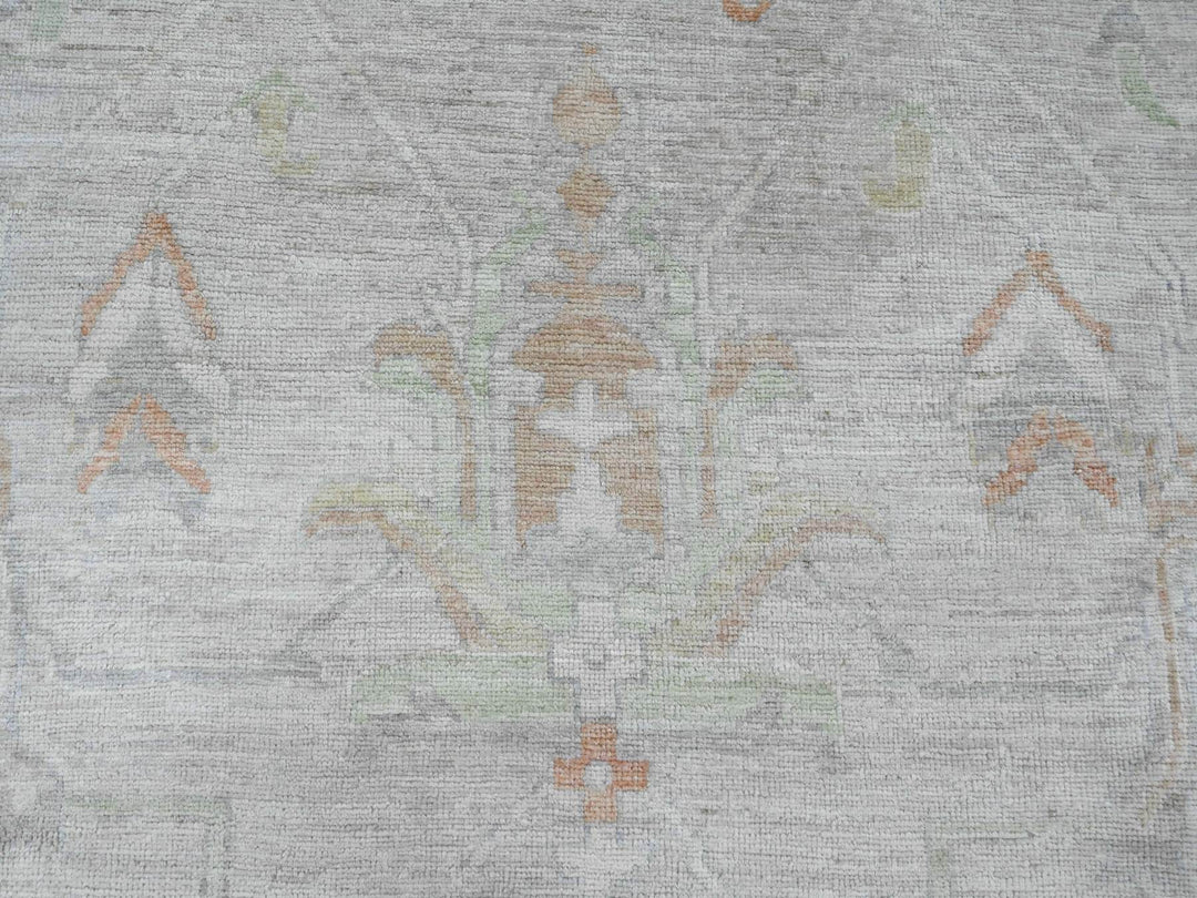 9'7" x 13'6" New Hand Knotted Ivory Wool Rectangle Oriental Rug - MOA10220238