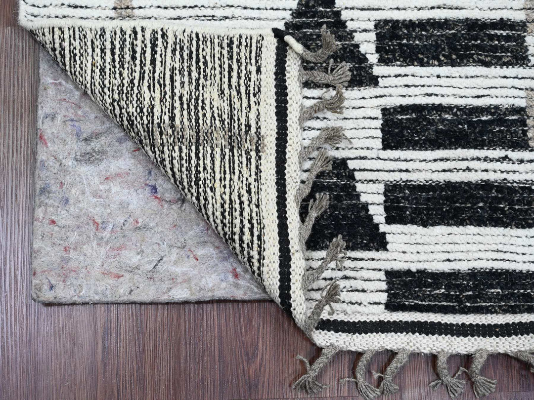 2'6" x 10'11" New Hand Knotted Ivory Wool Runner Oriental Rug - MOA10220285