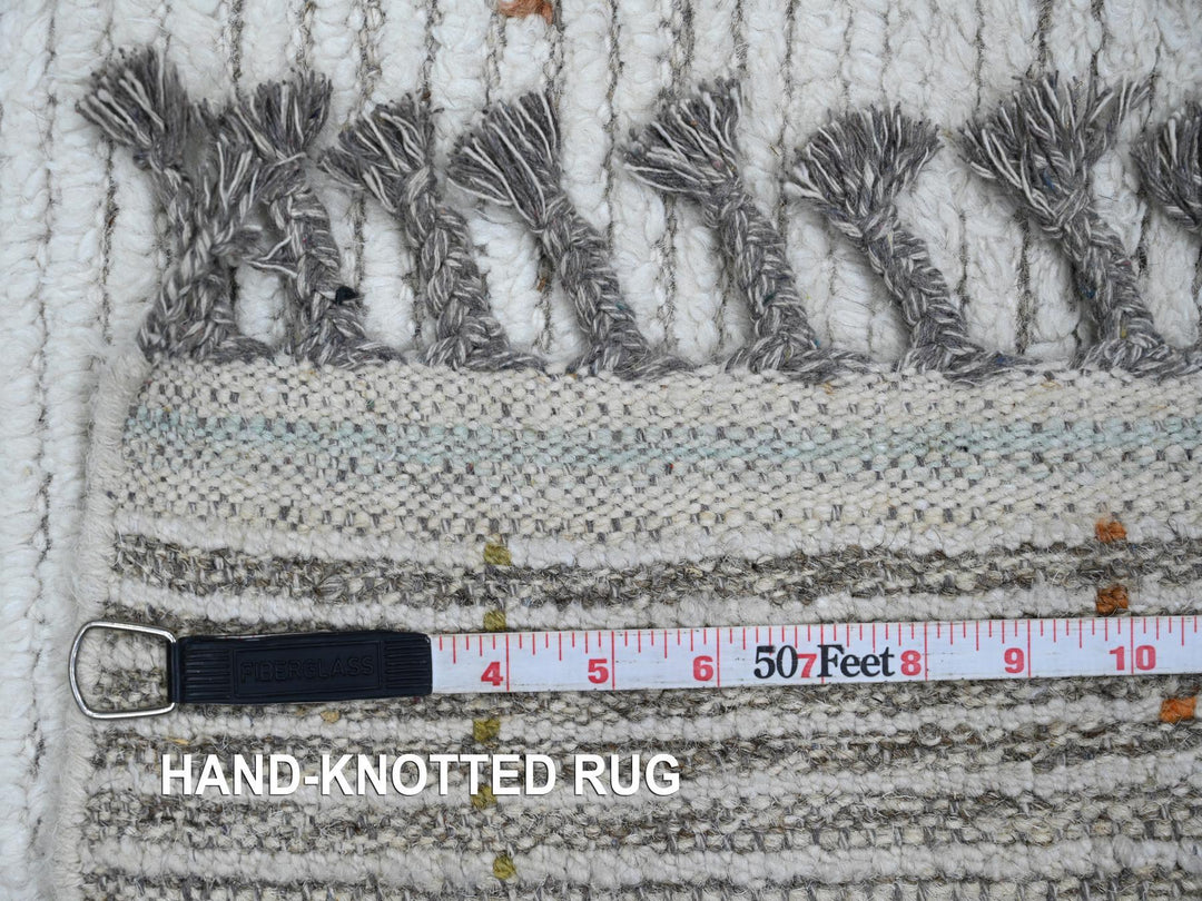 2'6" x 10'6" New Hand Knotted Ivory Wool Runner Oriental Rug - MOA10220288