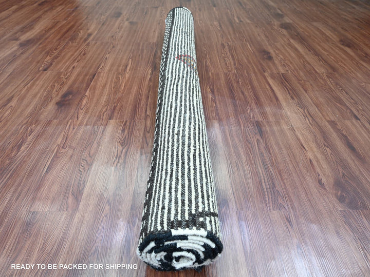 5'8" x 7'11" New Hand Knotted Ivory Wool Rectangle Oriental Rug - MOA10220346