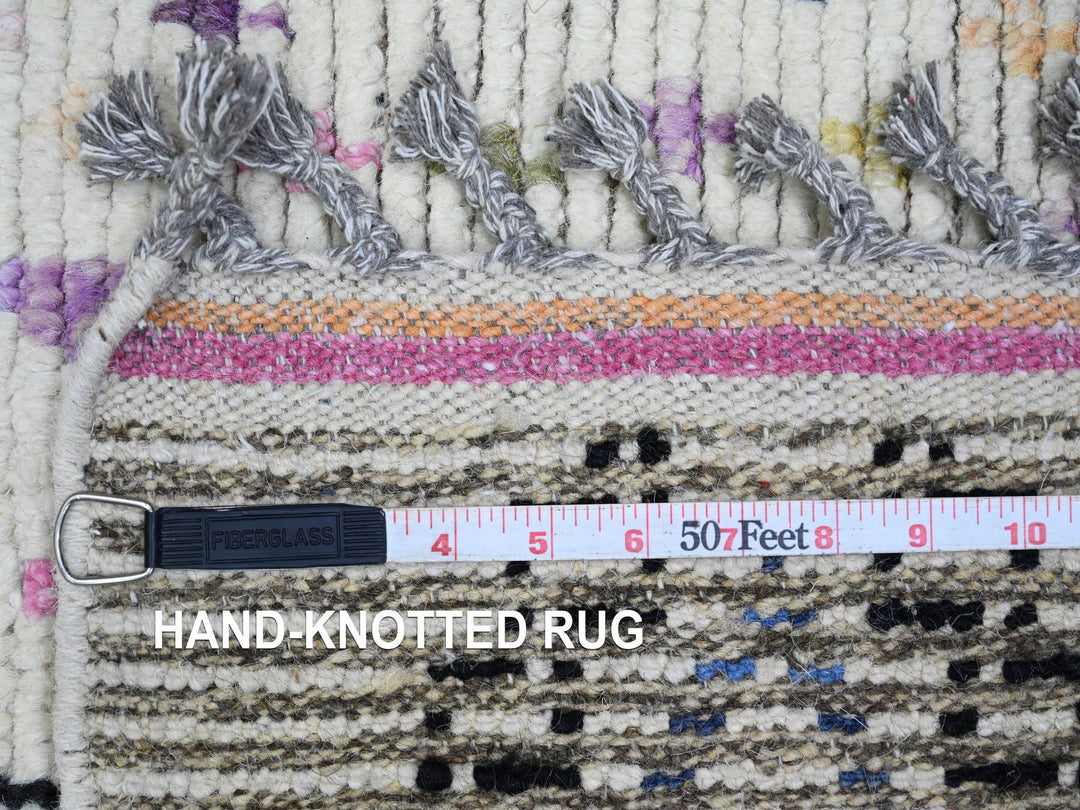 5'5" x 8'11" New Hand Knotted Ivory Wool Rectangle Oriental Rug - MOA10220347