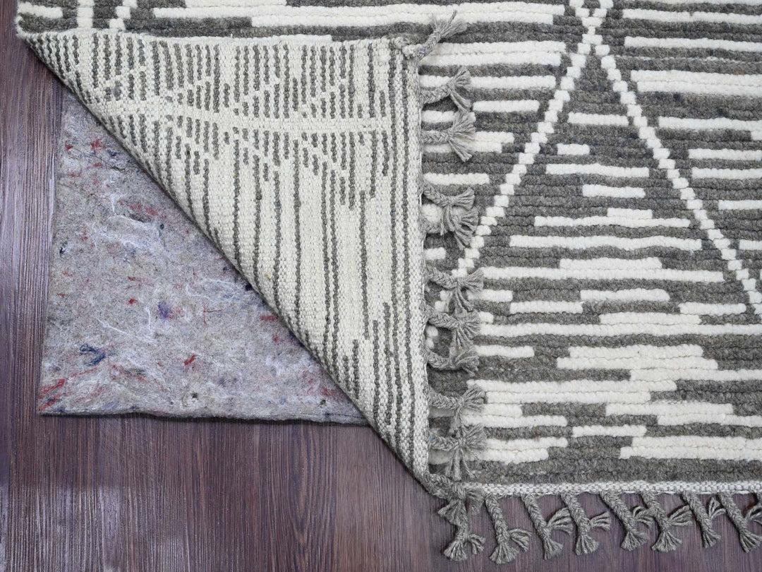 6'1" x 9'4" New Hand Knotted Grey Wool Rectangle Oriental Rug - MOA10220422