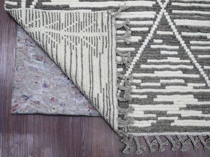 6'1" x 9'4" New Hand Knotted Grey Wool Rectangle Oriental Rug - MOA10220422