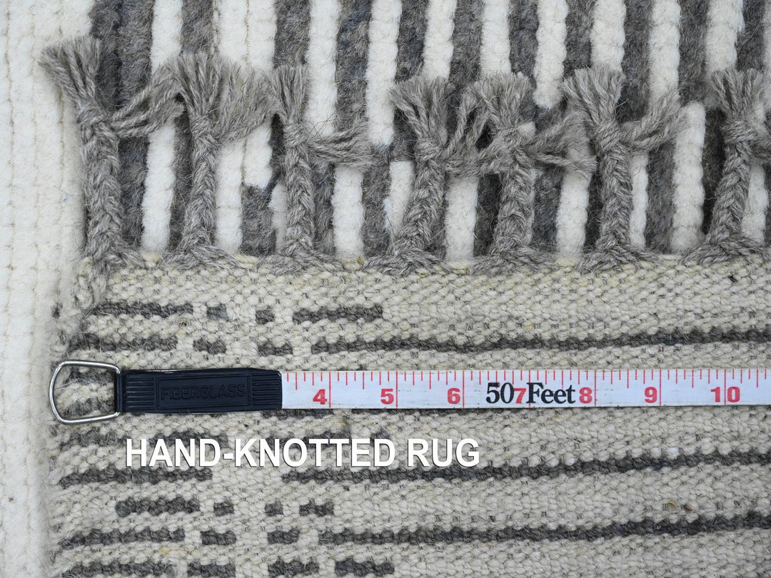 6'1" x 9'4" New Hand Knotted Grey Wool Rectangle Oriental Rug - MOA10220422