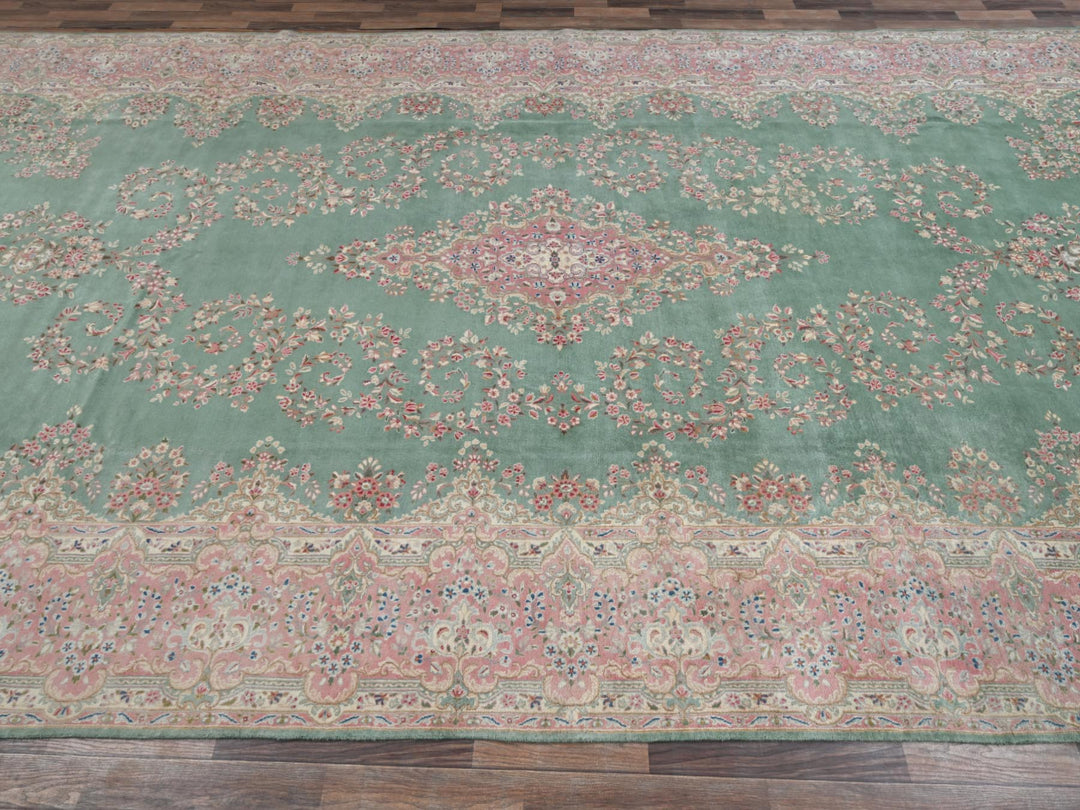 9'7" x 20'0" Vintage Hand Knotted Green Wool Rectangle Oriental Rug - MOA1022050
