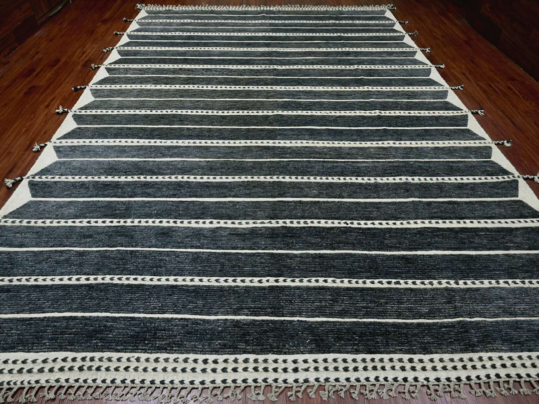 10'4" x 14'2" New Hand Knotted Black Wool Rectangle Oriental Rug - MOA10220523