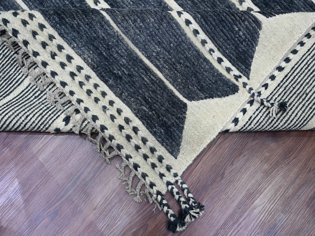 10'4" x 14'2" New Hand Knotted Black Wool Rectangle Oriental Rug - MOA10220523