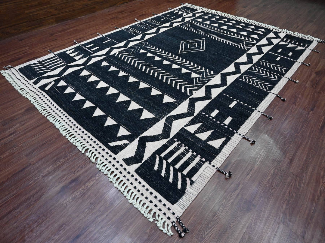 9'4" x 12'10" New Hand Knotted Black Wool Rectangle Oriental Rug - MOA10220524