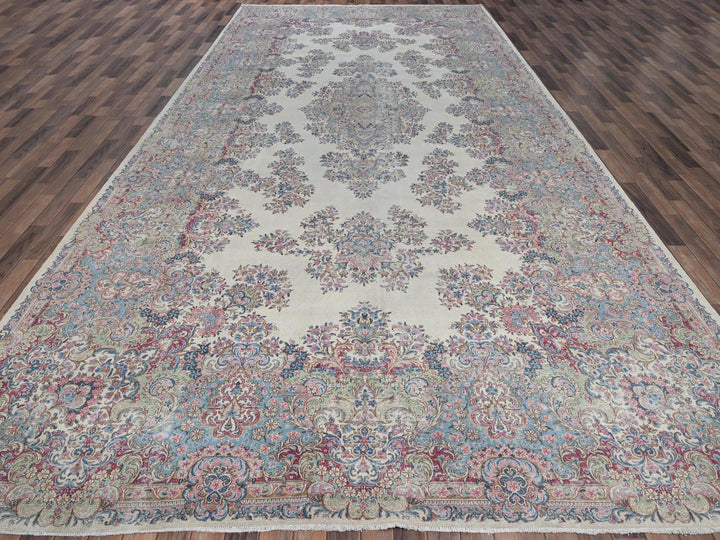 9'10" x 19'7" Vintage Hand Knotted Ivory Wool Rectangle Oriental Rug - MOA1022052