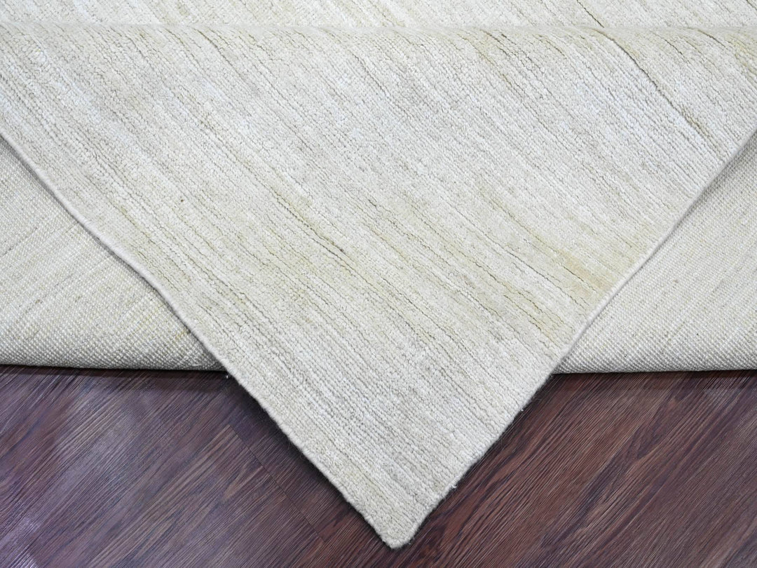 9'9" x 13'6" New Hand Knotted Ivory Wool Rectangle Oriental Rug - MOA10220541