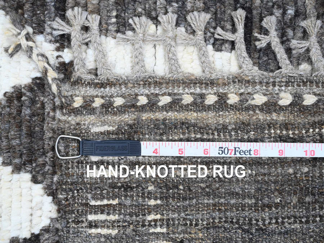 5'6" x 8'0" New Hand Knotted Grey Wool Rectangle Oriental Rug - MOA10220546