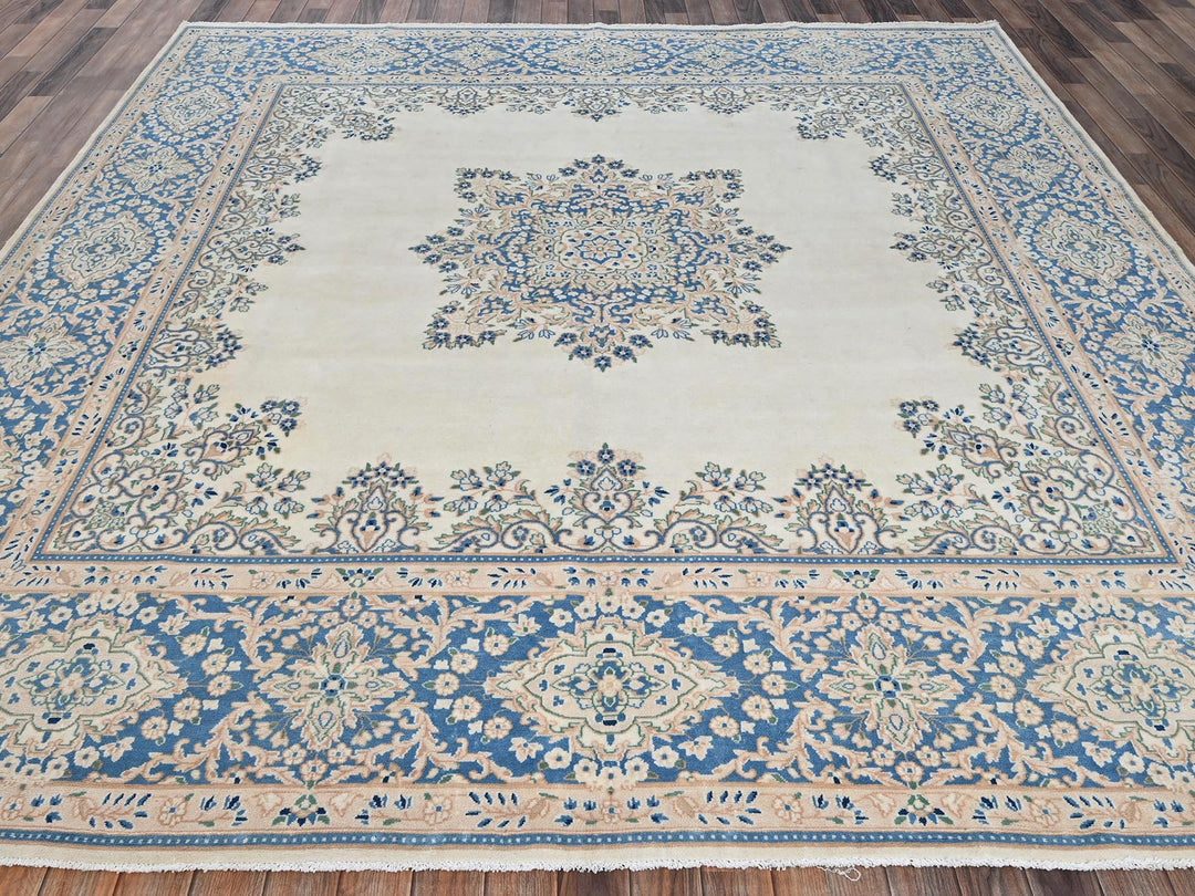 9'7" x 10'0" Vintage Hand Knotted Ivory Wool Square Oriental Rug - MOA1022054
