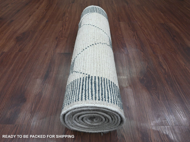 2'6" x 10'4" New Hand Knotted Ivory Wool Runner Oriental Rug - MOA10220552