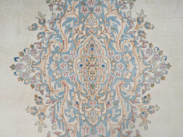9'11" x 13'9" Vintage Hand Knotted Ivory Wool Rectangle Oriental Rug - MOA1022055