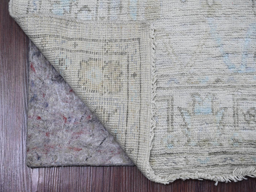 2'6" x 9'7" New Hand Knotted Grey Wool Runner Oriental Rug - MOA10220591