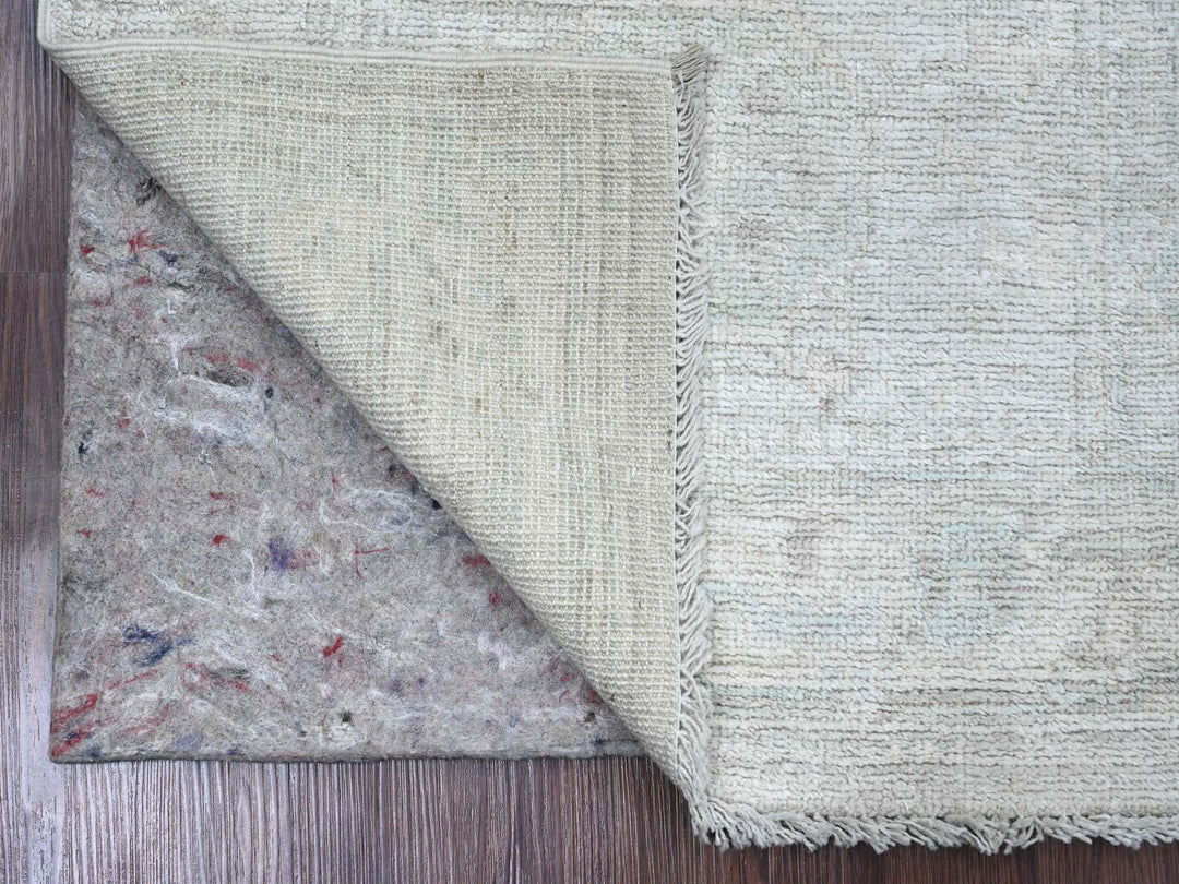 2'7" x 7'8" New Hand Knotted Ivory Wool Runner Oriental Rug - MOA10220593