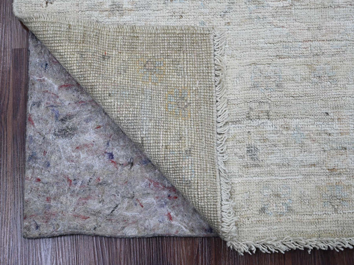 4'11" x 6'10" New Hand Knotted Grey Wool Rectangle Oriental Rug - MOA10220607
