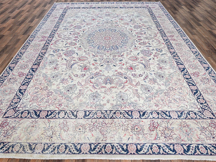 9'11" x 13'2" Vintage Hand Knotted Ivory Wool Rectangle Oriental Rug - MOA1022062