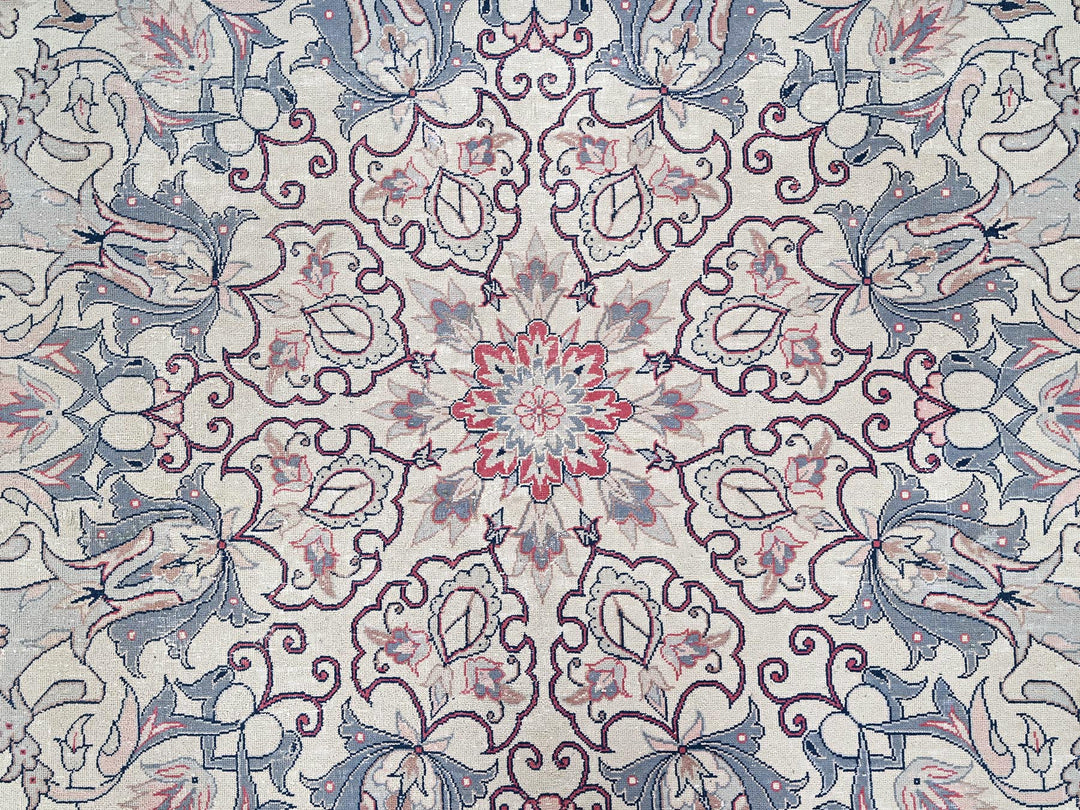 9'11" x 13'2" Vintage Hand Knotted Ivory Wool Rectangle Oriental Rug - MOA1022062