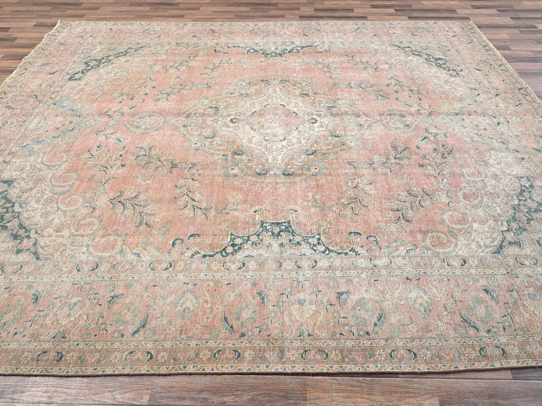 9'7" x 12'2" Vintage Hand Knotted Pink Wool Rectangle Oriental Rug - MOA1022065