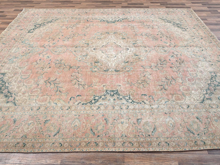 9'7" x 12'2" Vintage Hand Knotted Pink Wool Rectangle Oriental Rug - MOA1022065