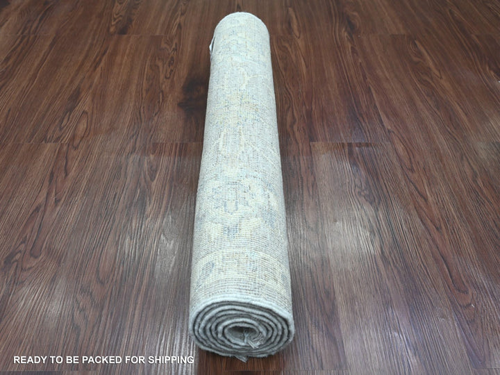 2'6" x 5'9" New Hand Knotted Grey Wool Rectangle Oriental Rug - MOA10220686