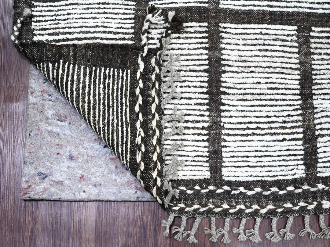 6'6" x 8'11" New Hand Knotted Ivory Wool Rectangle Oriental Rug - MOA10220743