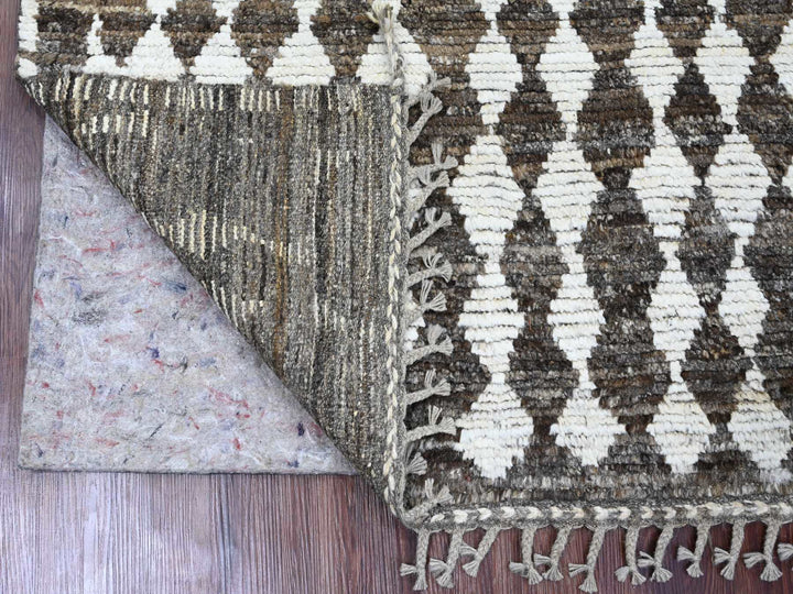 4'1" x 5'6" New Hand Knotted Brown Wool Rectangle Oriental Rug - MOA10220745