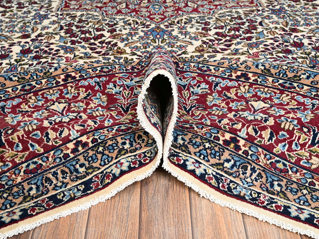 9'10" x 12'7" Vintage Hand Knotted Ivory Wool Rectangle Oriental Rug - MOA1022078
