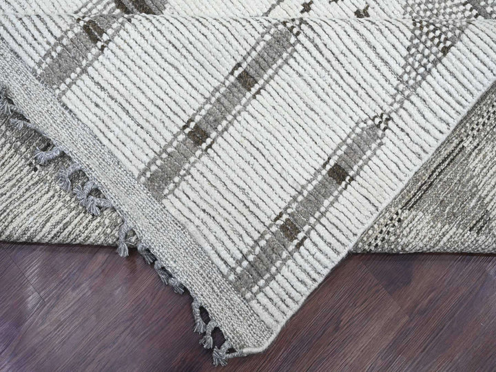 9'3" x 13'2" New Hand Knotted Ivory Wool Rectangle Oriental Rug - MOA10220832
