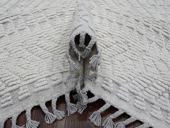 8'10" x 12'8" New Hand Knotted Ivory Wool Rectangle Oriental Rug - MOA10220833