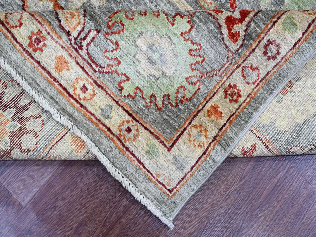 7'9" x 9'5" New Hand Knotted Grey Wool Rectangle Oriental Rug - MOA10220872