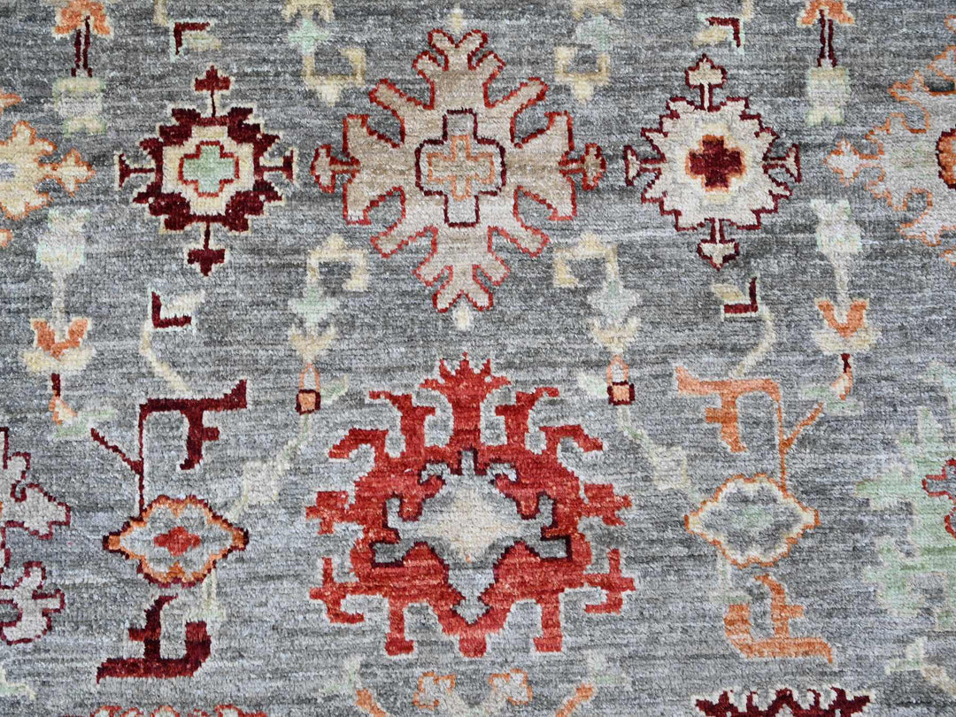 7'9" x 9'5" New Hand Knotted Grey Wool Rectangle Oriental Rug - MOA10220872
