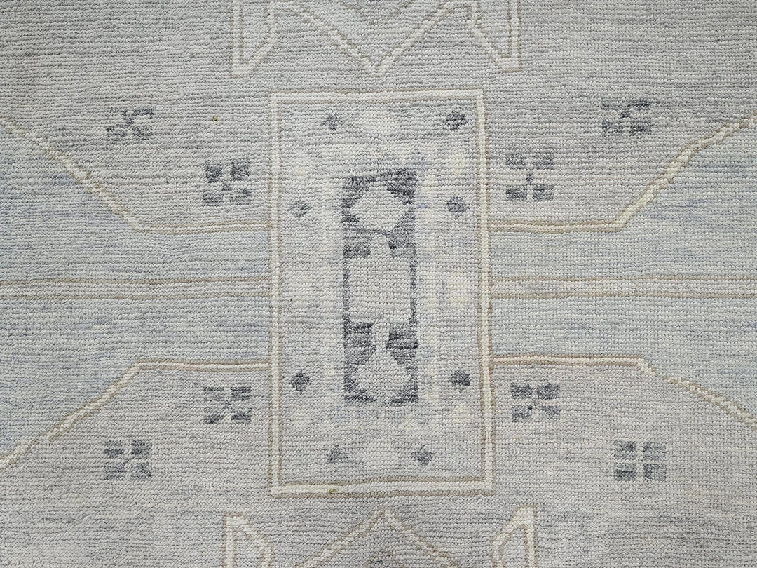 8'10" x 11'8" New Hand Knotted Grey Wool Rectangle Oriental Rug - MOA1022103