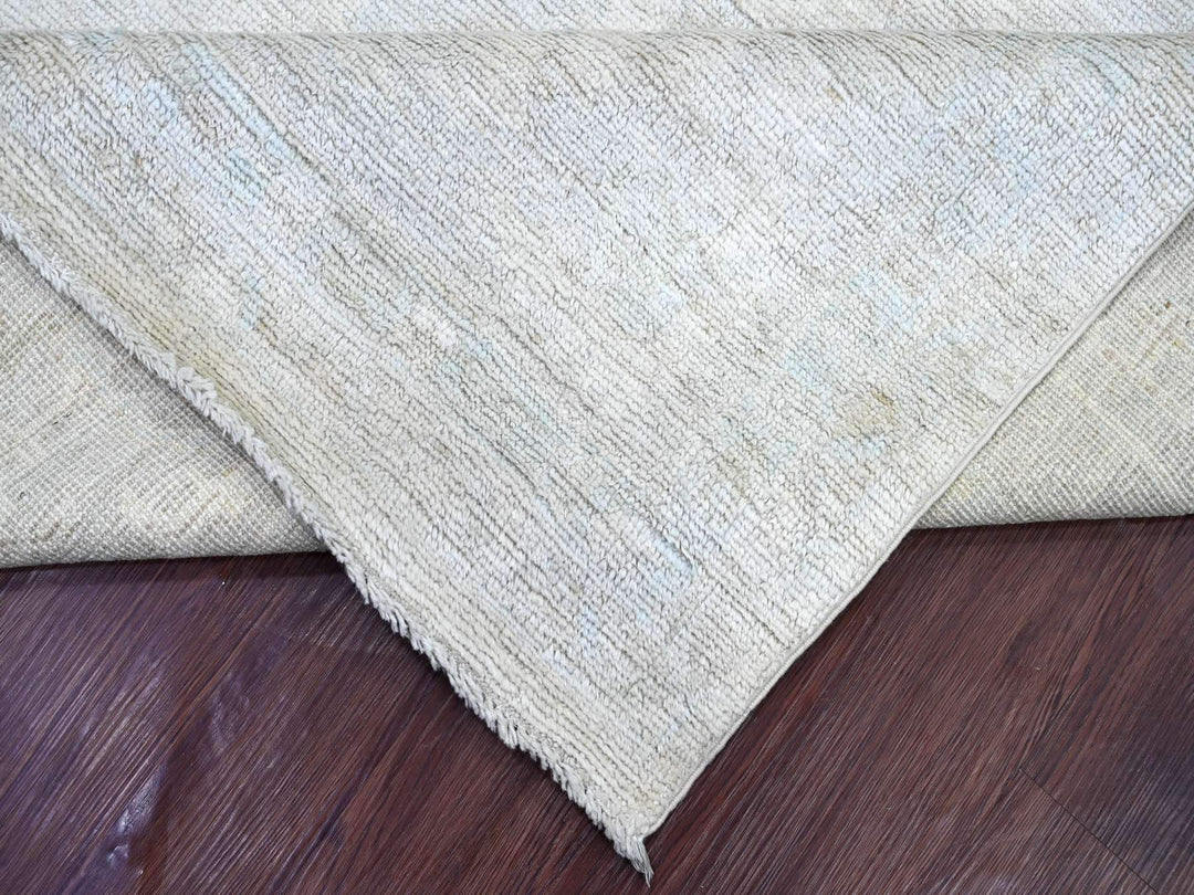 7'9" x 9'11" New Hand Knotted Ivory Wool Rectangle Oriental Rug - MOA10221616