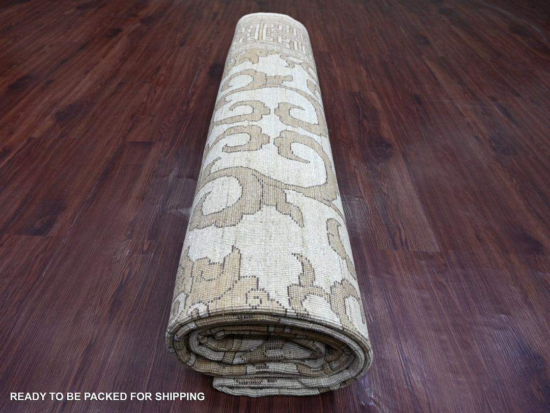 9'11" x 13'10" New Hand Knotted Ivory Wool Rectangle Oriental Rug - MOA10221880